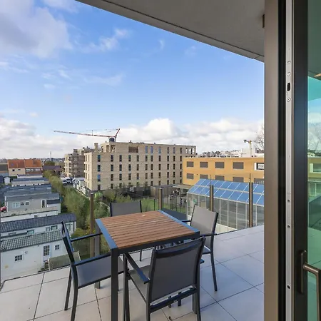 Bright Corner Apartment, Cleaning Included * Middelkerke